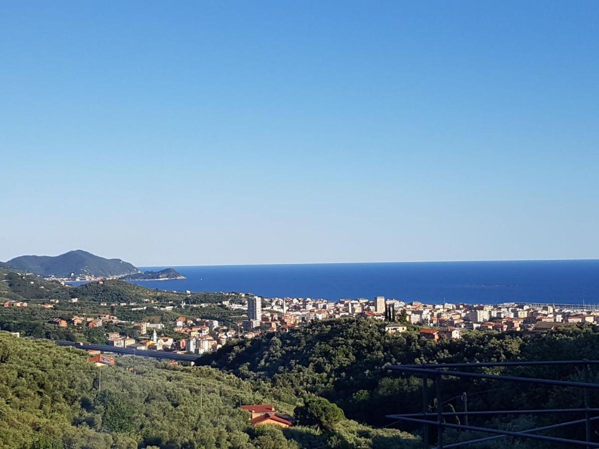 Villa Degli Ulivi キアーヴァリ エクステリア 写真