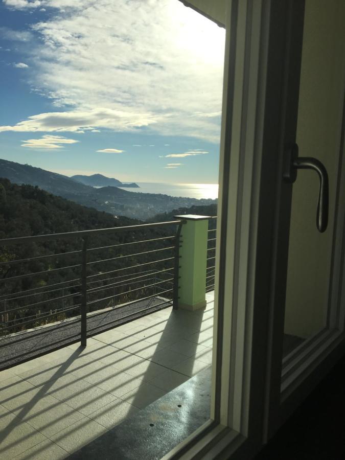 Villa Degli Ulivi キアーヴァリ エクステリア 写真